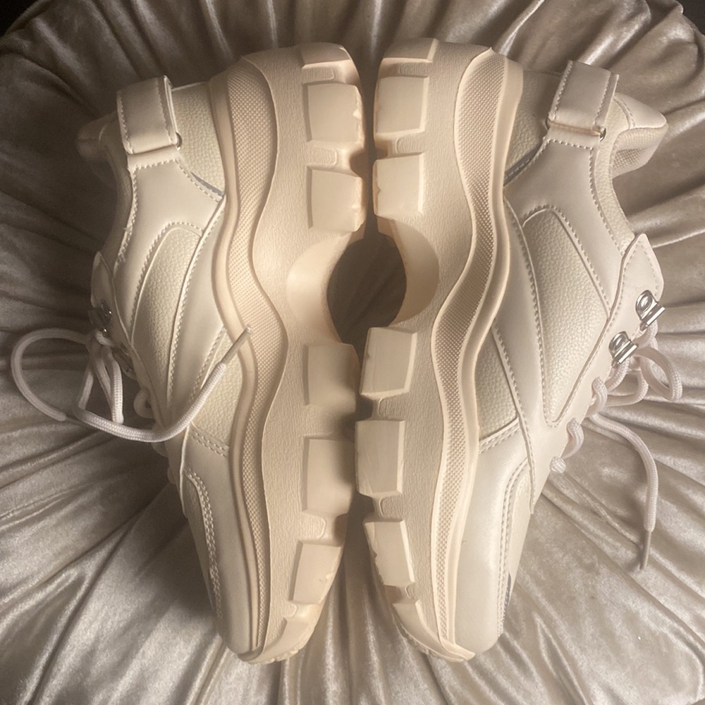 🎀 Berness pale Pink Sneakers Size 6 Chunky Platform - Never Worn - Picture 3 of 8